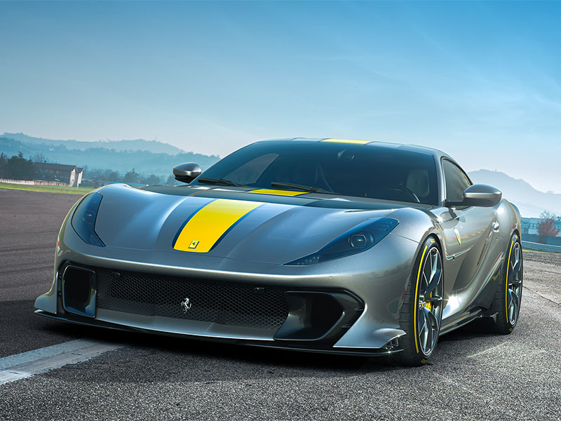 فيراري ستطلق سيارة خارقة جديدة في مايو المقبل